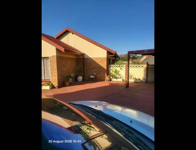 3 BEDROOM FREEHOLD FOR SALE IN EDELWEISS